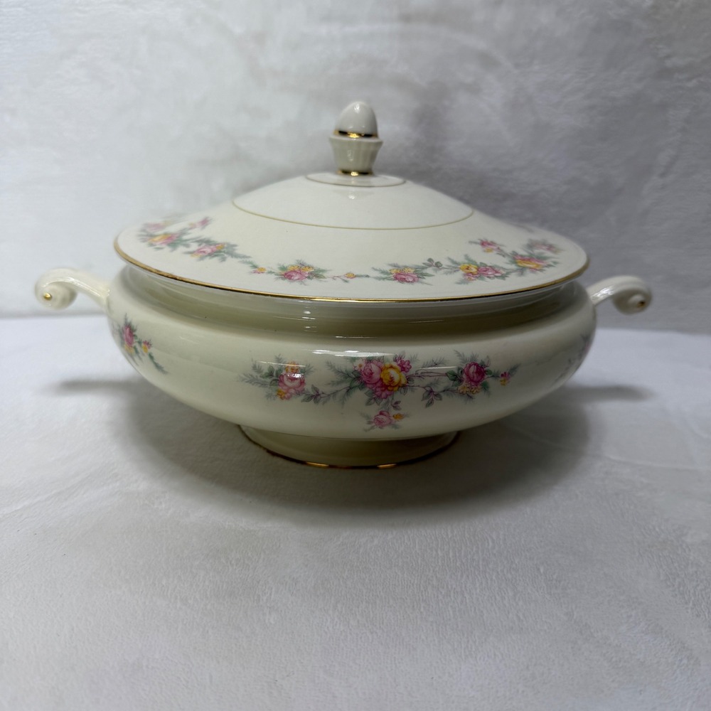 VTG Homer Laughlin Eggshell‎ Nautilus Covered Vegetable Bowl Floral Gold